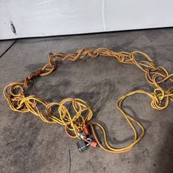 HDX 100 ft Indoor/Outdoor Extension Cord – 16 Gauge