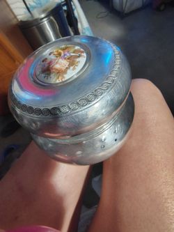Sterling silver powder Puff music box
