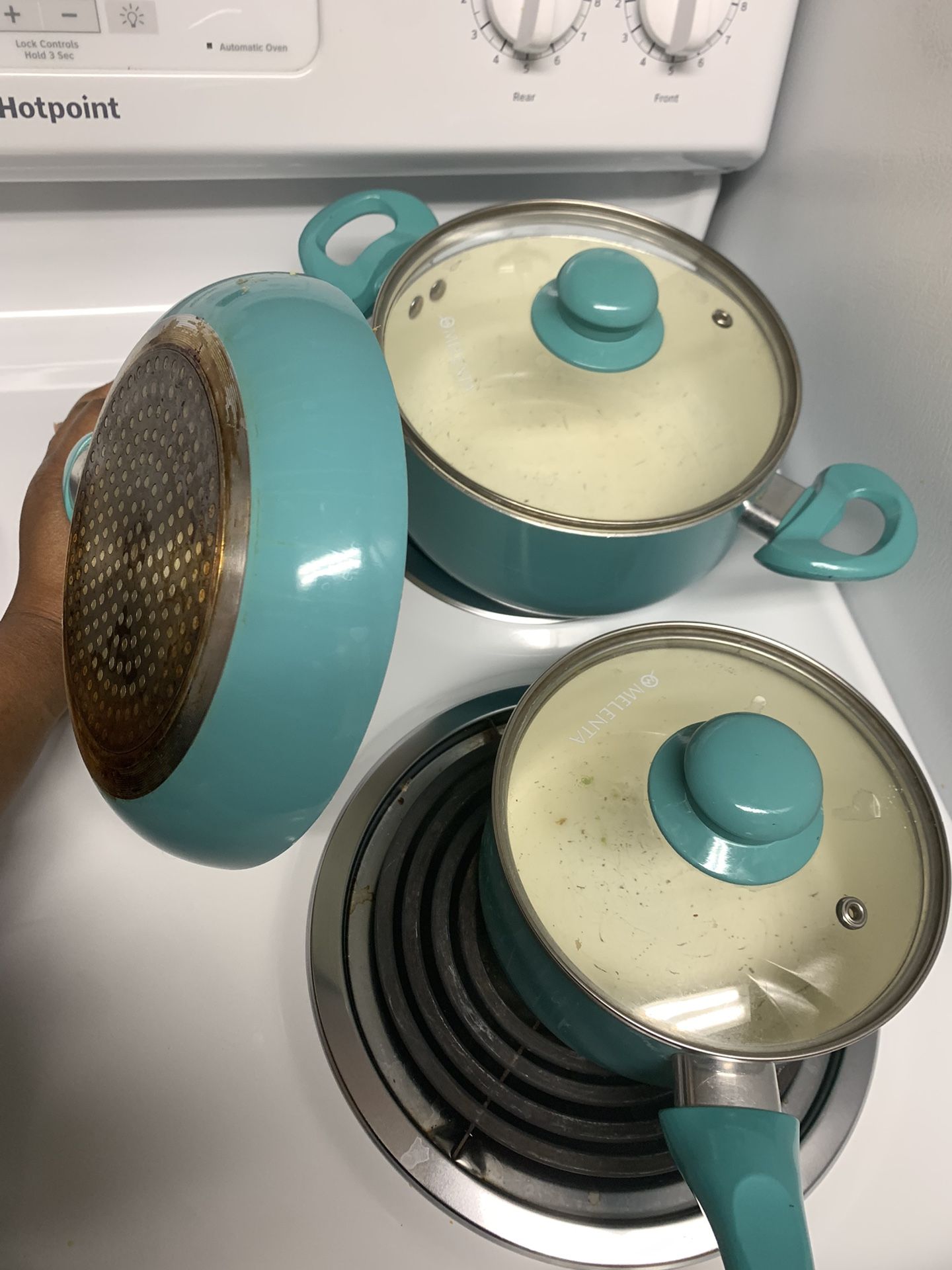 Set of non-stick ceramic Cookware