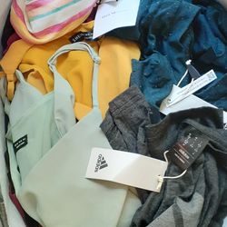 Women's/Junior Clothing Bundle 