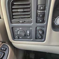 2004 Chevrolet Suburban