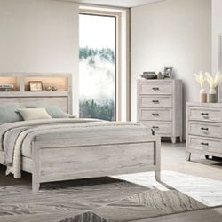 Brand New White Washed 4pc Queen Bedroom Set (Available In Eastern King)