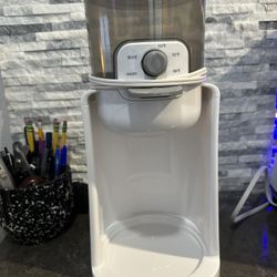 Hot Water/Formula Dispenser