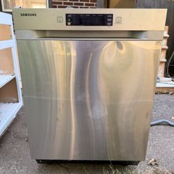 Used Built-In ADA Compliant Samsung Dishwasher