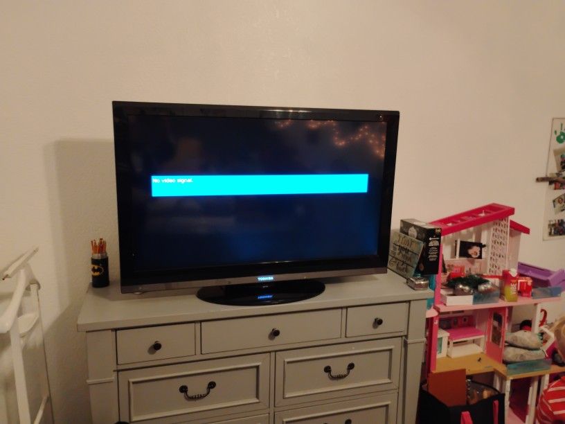 45 Inch Toshiba TV
