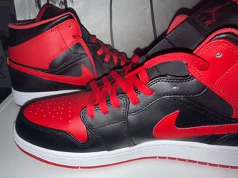 NIKE AIR JORDAN 1 ONE MID BLACK/FIRE RED/WHITE MEN'S SIZE 12.