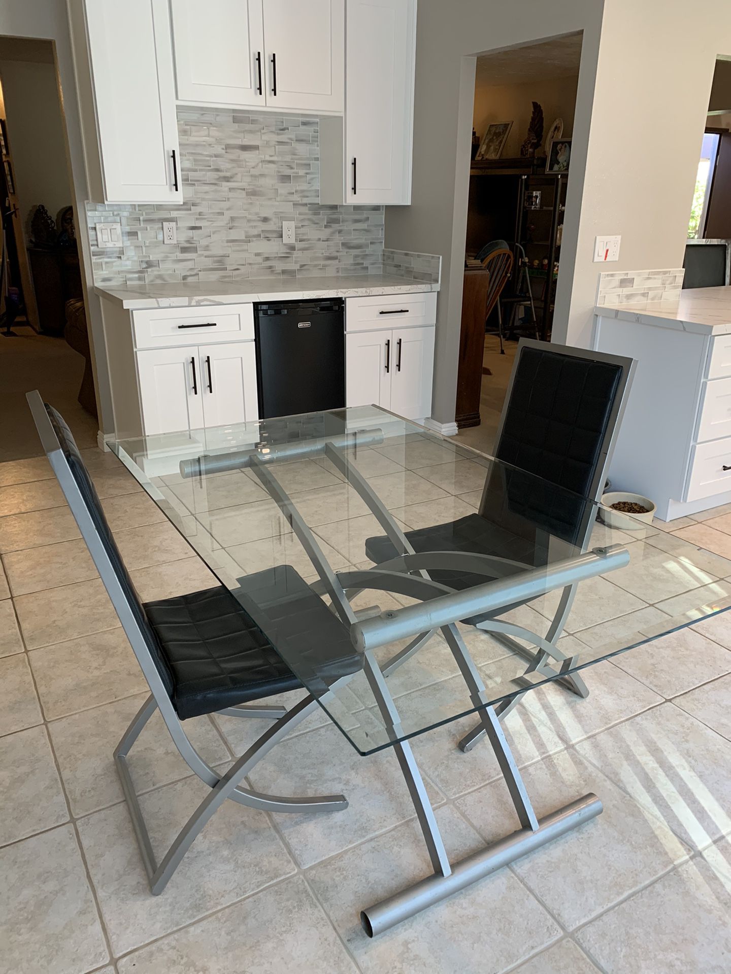 Modern glass table two chairs good condition