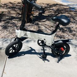 ⚡ Folding Electric Bike – Excellent Condition – $200 OBO – Must Sell Fast! ⚡
