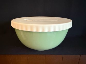 IKEA Green Mixing Bowl with Lid