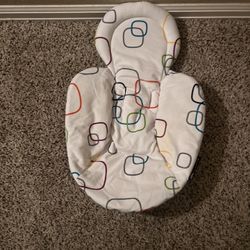 4moms Newborn Insert Reversible Plush