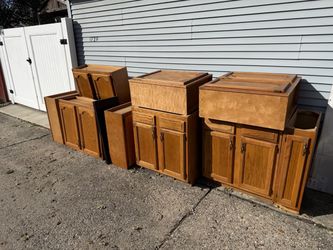 Free Wood Kitchen Garage Cabinets Elmwood Park