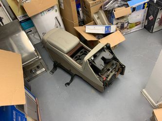 Middle console 2002-06 Escalade