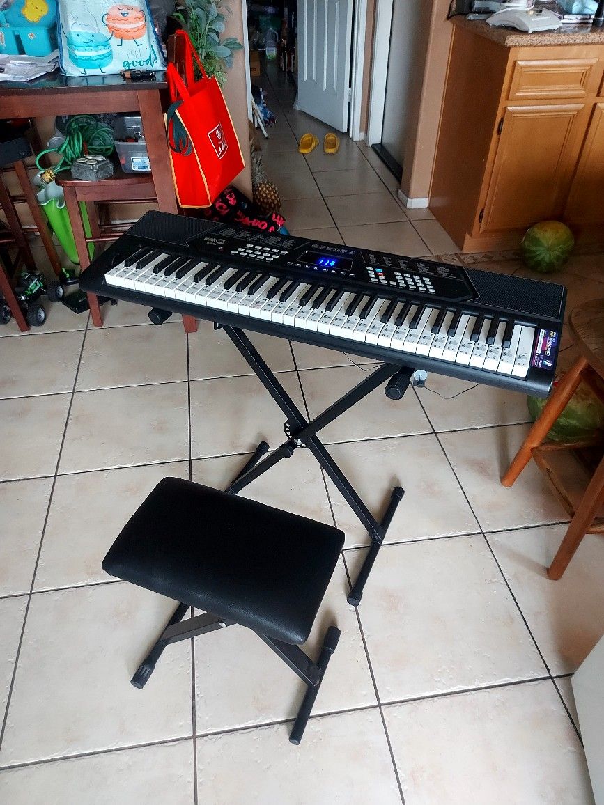 ***Ready To Play*** Keyboard Piano Electric Battery Portable