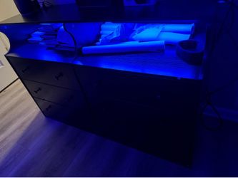 LED dresser ( 6 drawers) $100 or best offer !