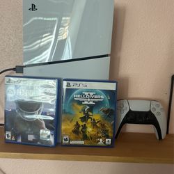 PS5 Slim 