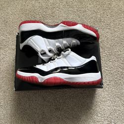 Jordan 11 Retro Low Bred