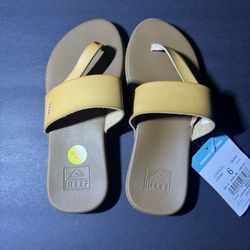 REEF Woman’s Cushion Sol Sandles - Woman’s size 6