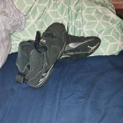 Retro AIR JORDAN CHROME 8s

SIZE 7Y