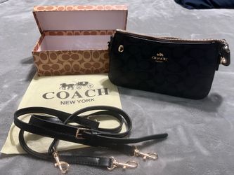 Black coach bag 100% authentic / never used