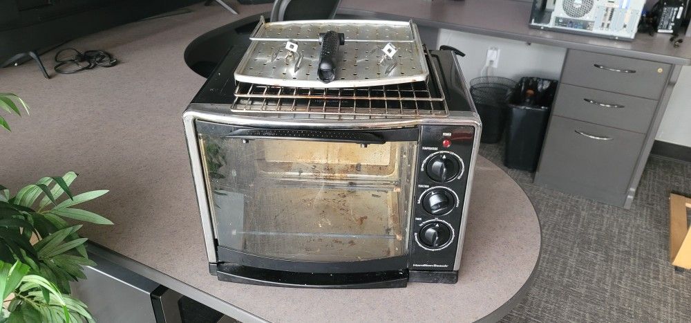 Hamilton Beach Rotisserie Toaster Oven