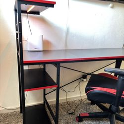 Game Desck And Chair.