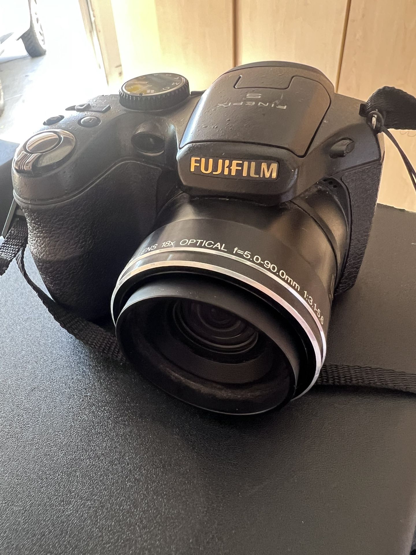 FUJIFILM Digital Camera S2800HD w/sd Card & New Batteries $80 OBO