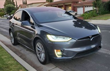 2017 Tesla Model X I will take monthly payments