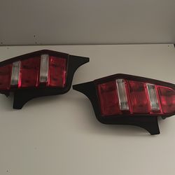 2011 MUSTANG TAIL LIGHTS