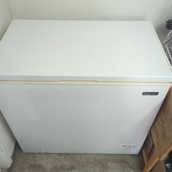 Magic Chef Freezer