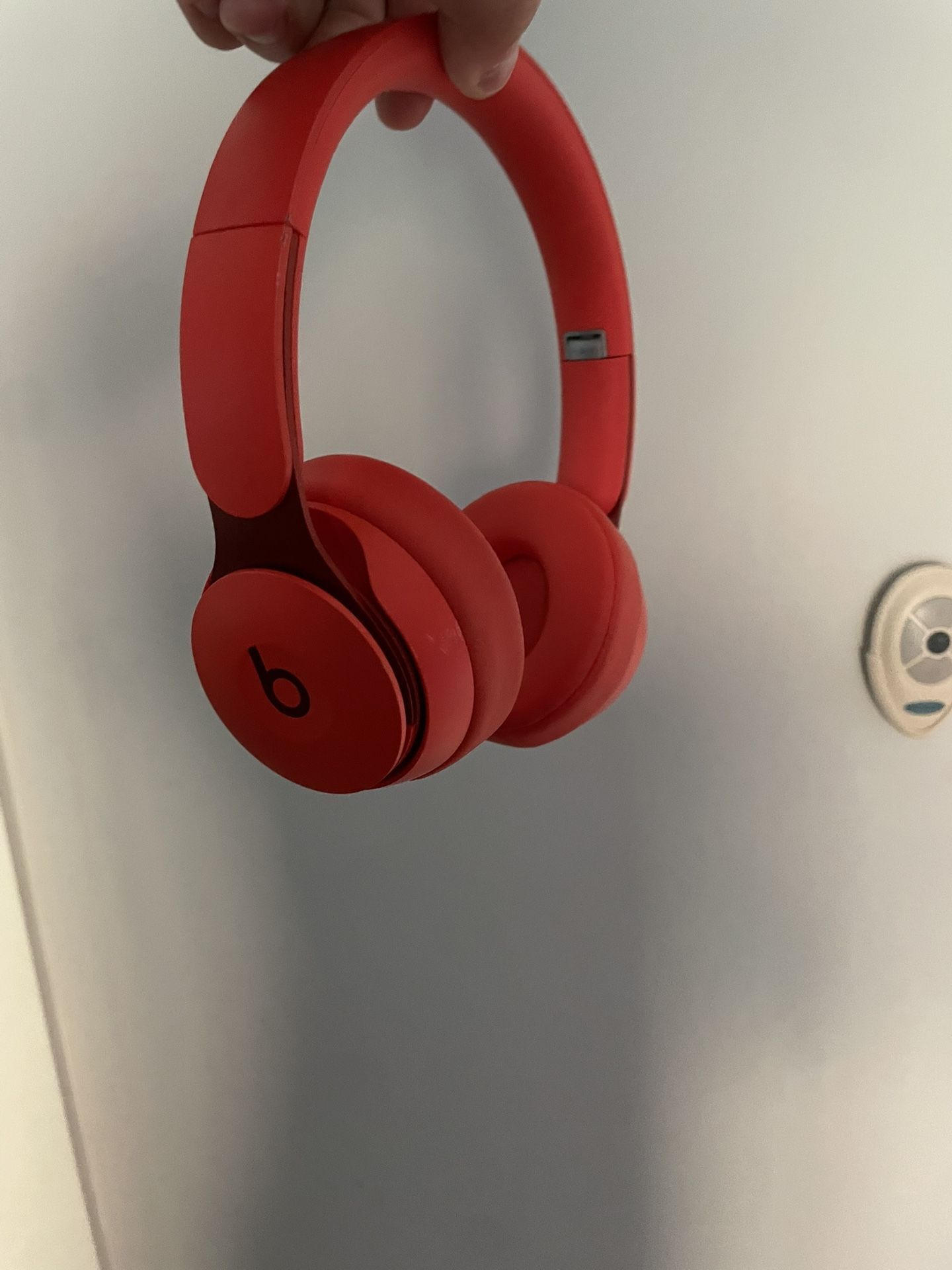 Red Beats Solo Pro Limited