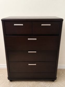 Brown Dresser with 6 drawers