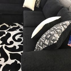 🇺🇸HUGE Blowout Furniture Sale!🇺🇸 Brand New Oversized Black Sectional W/ Designer Accent Pillows Included! $50 Down Takes It Home Today!