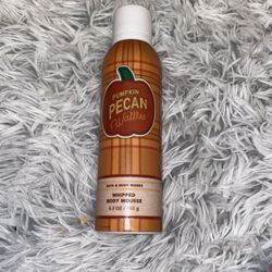 Bath & body works whipped body mousse 