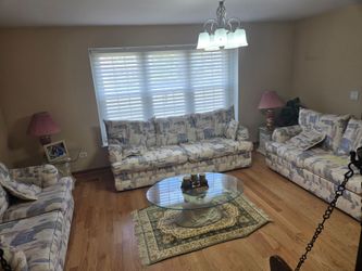 Designer Sofa set 3 pieces  in very good condition
