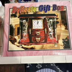 Vintage Antique Delicate Gift Box