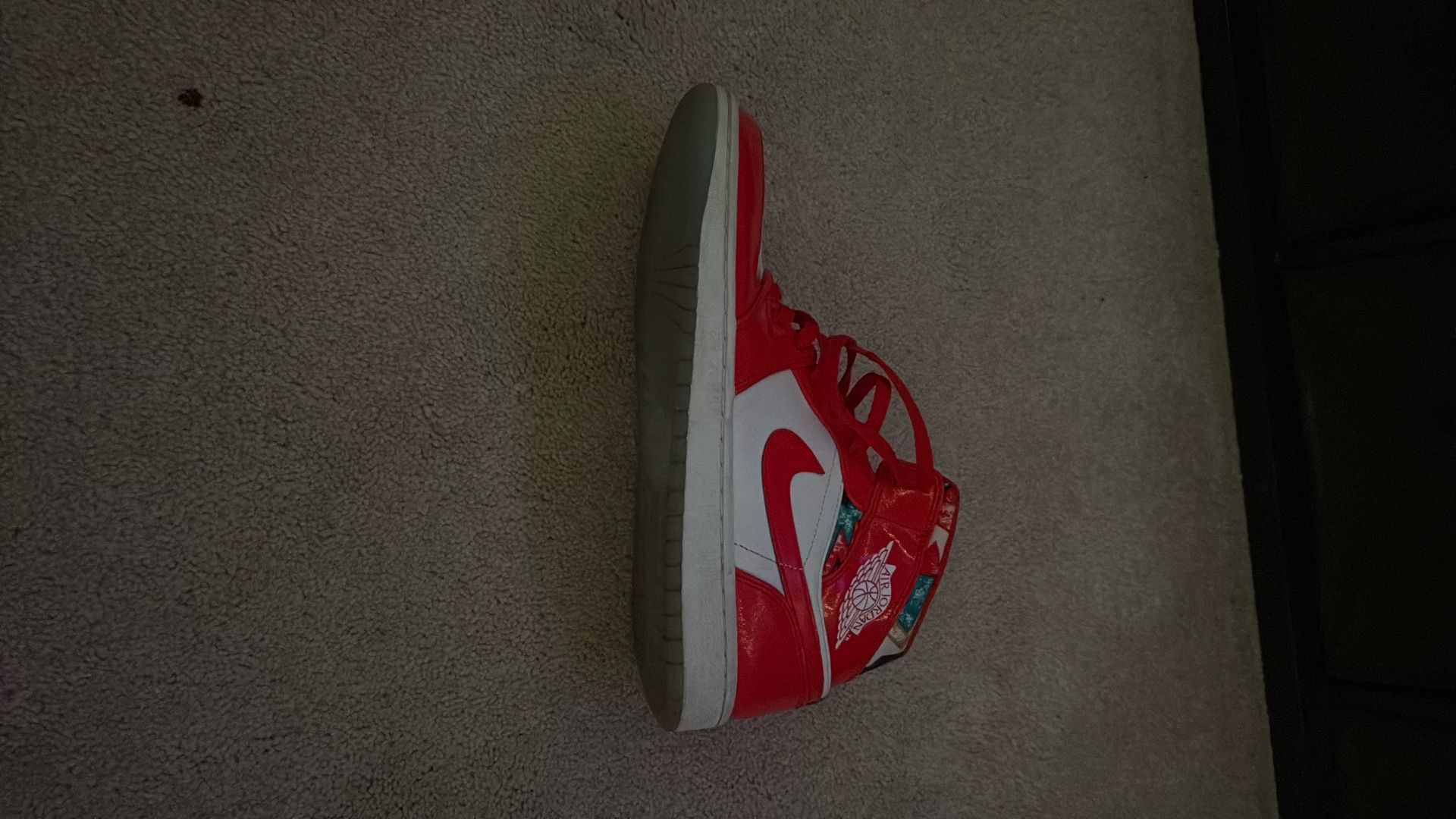 Air Jordan 1 Mid SE 'Barcelona Sweater'