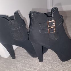 Black Boots Size 6.5