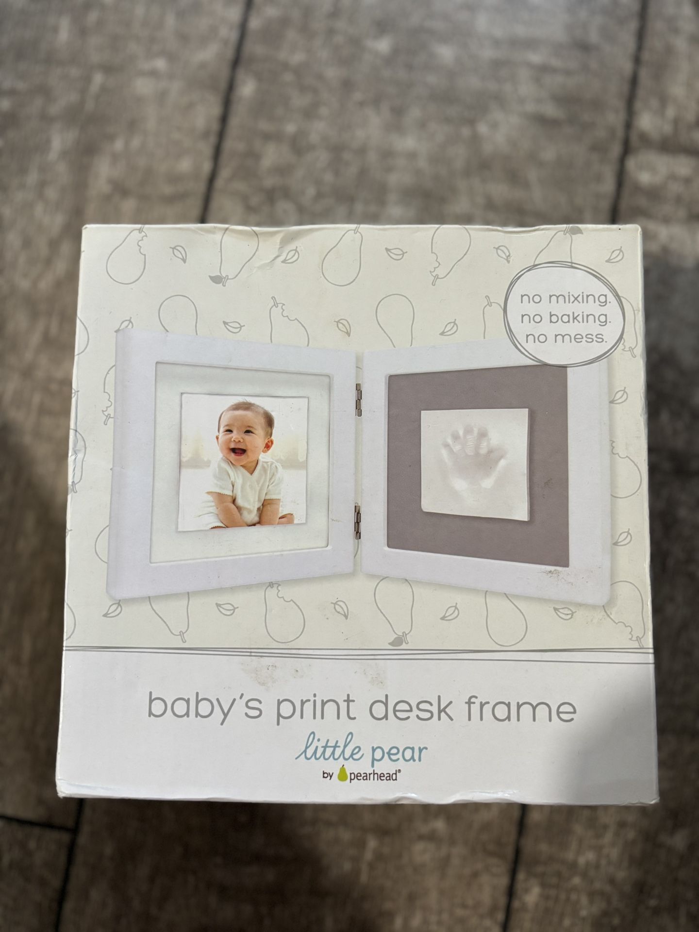 baby print desk frame