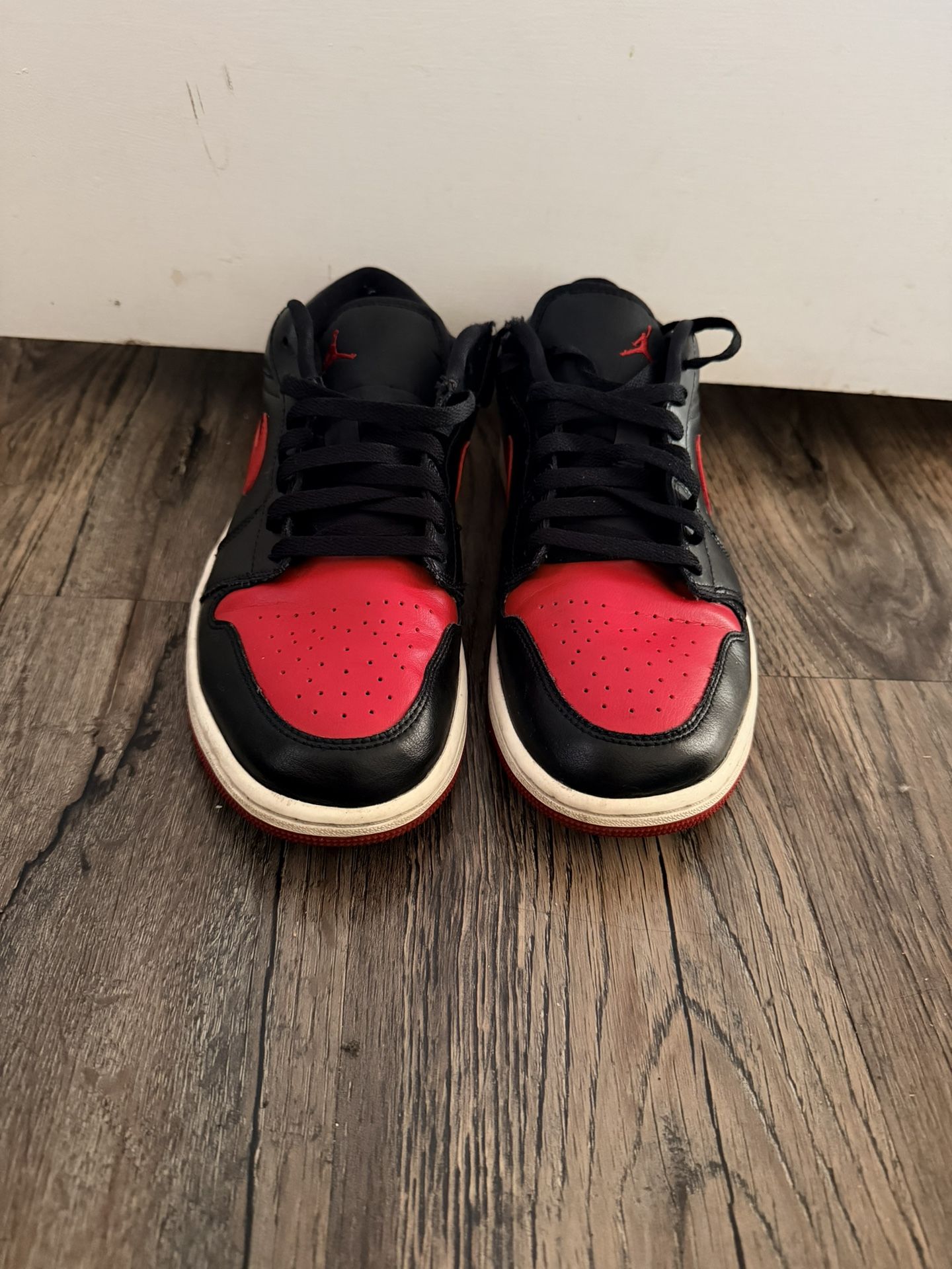 Men’s Low Top Jordan 1’s Size 11