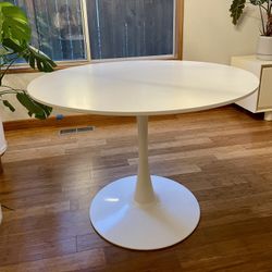 Round Dining Table