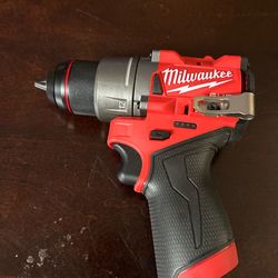 Milwaukee M12 Fuel Drill Driver