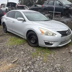 2013 Nissan Altima Part Out 0178