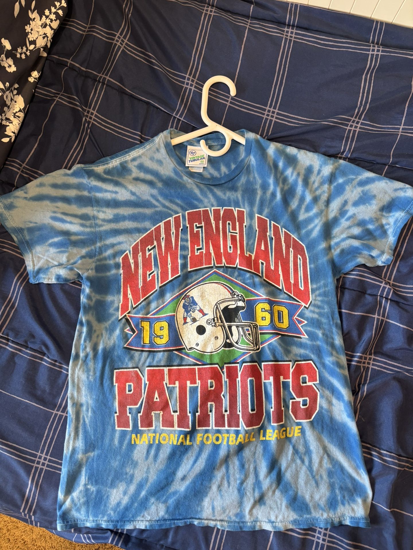 New England Patriots T-Shirt (Medium)