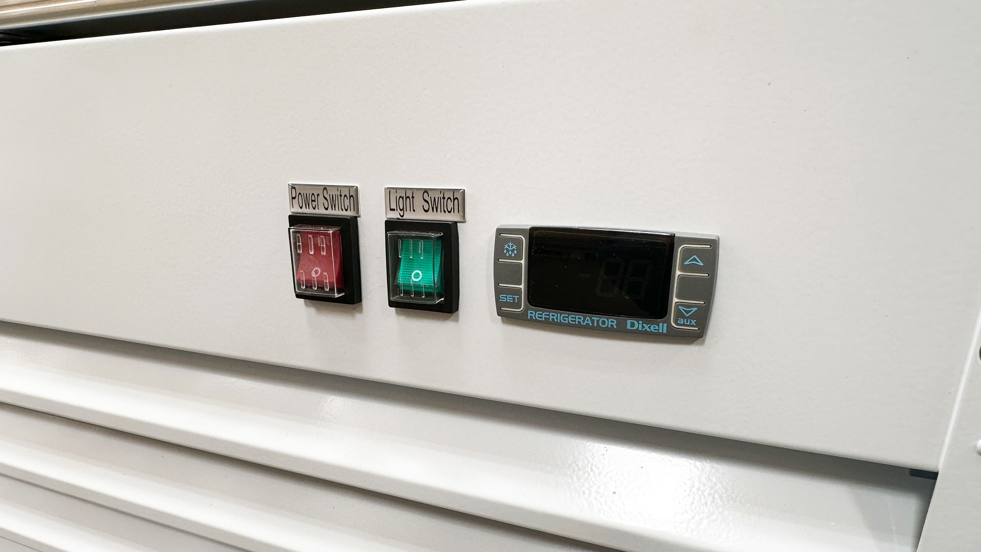 3 glass door Merchandiser Cooler Refrigerator NSF SG1.9L3