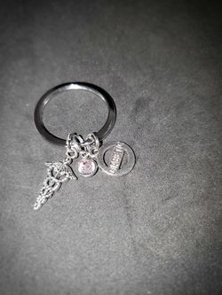 Diabetic keychain with pink removable pink stone!