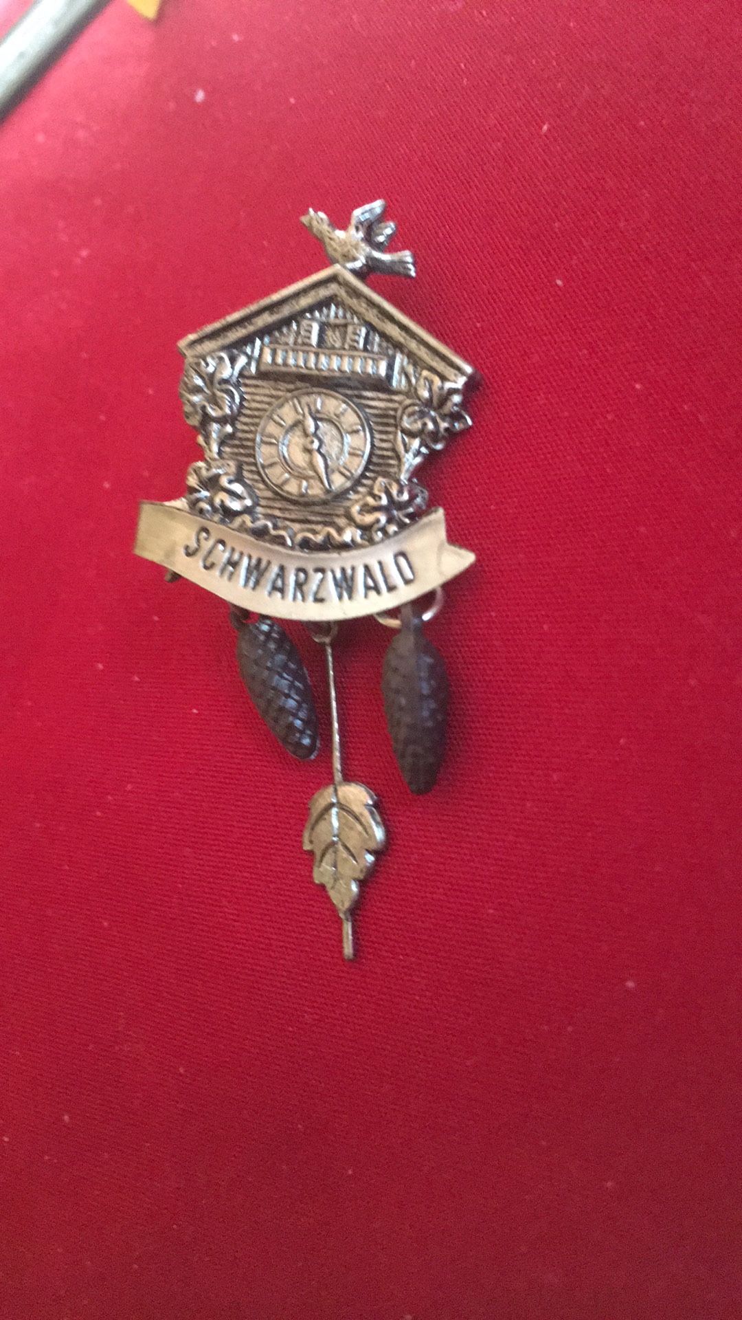 Germany Clock Pin A7