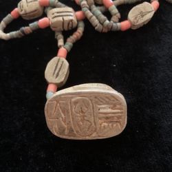 ANTIQUE EGYPTIAN CARVED BEETLE SCARAB PENDANT BEAD NECKLACE
