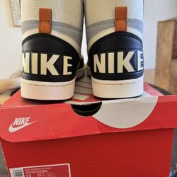 Nike High top 