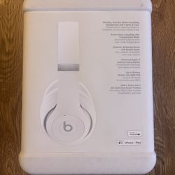  🎧 Beats Studio Pro Headphones