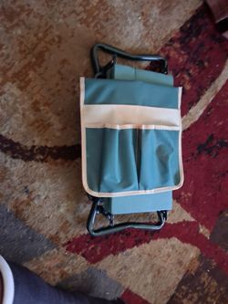 Small utility folding table